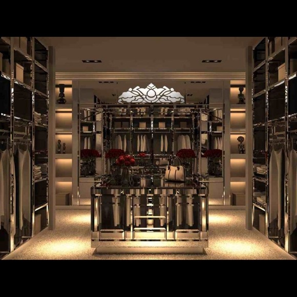 Meet your Posher, Elise - Picture 1 of 1